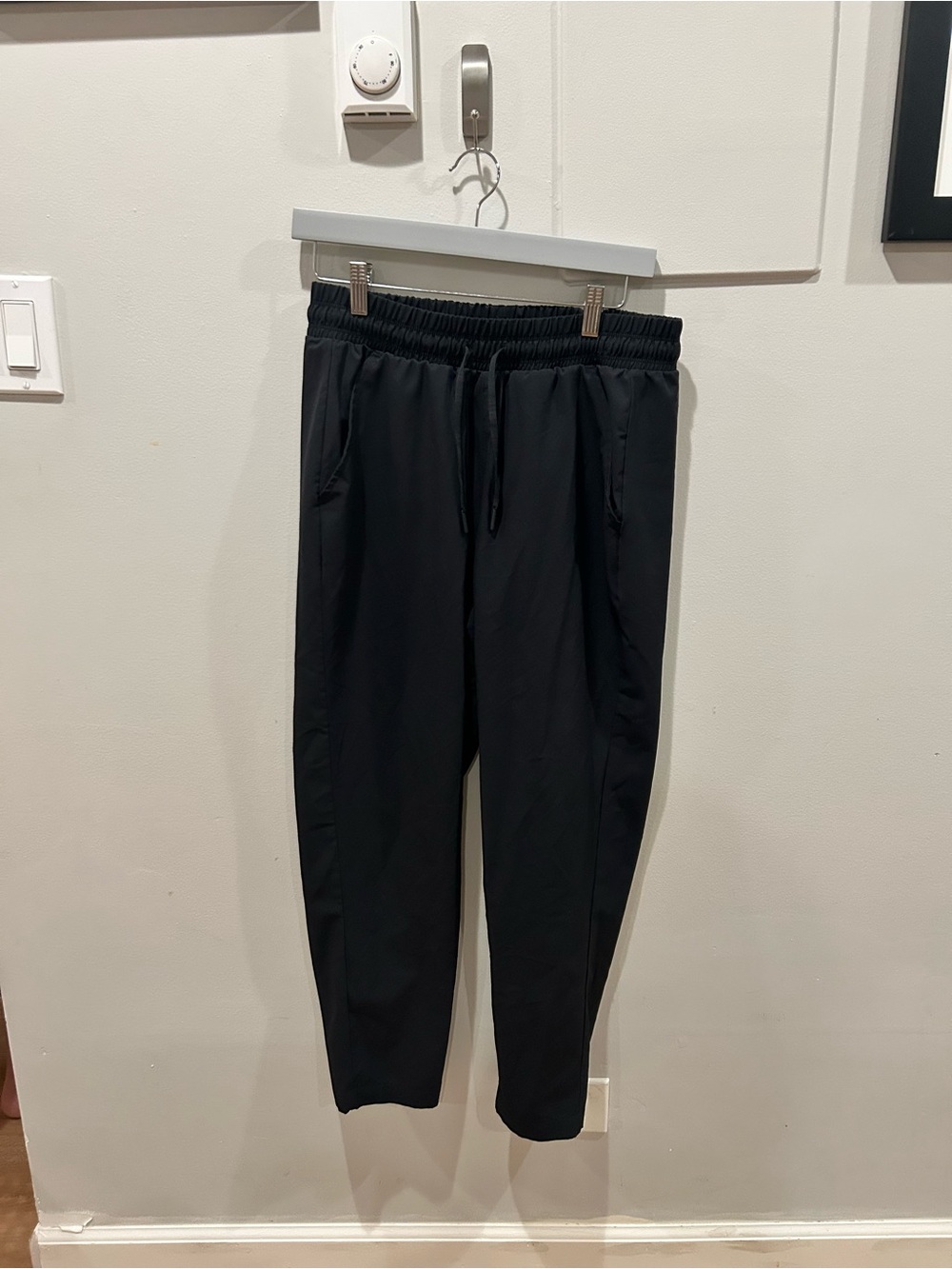 All In Motion High Rise Flex Woven Moisture Wicking Taper Pant Black New Size M